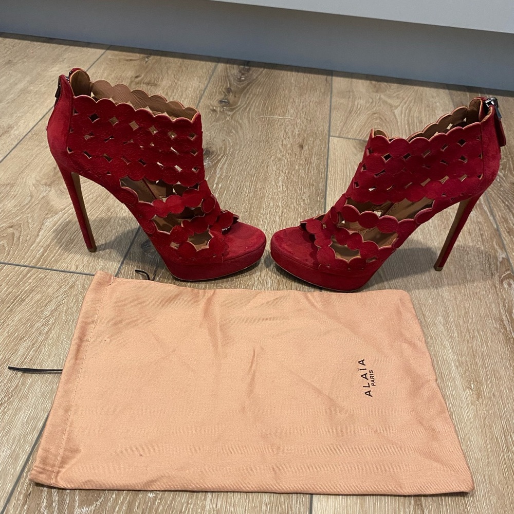 Alaia Paris red suede gladiator heels